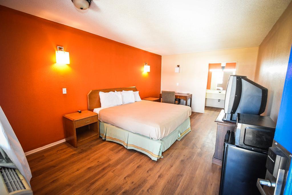 America'S Best Inn Montgomery Exterior photo